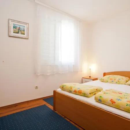 Apartments Glibo Near The Sea And Town Center! Krk Town Exterior foto