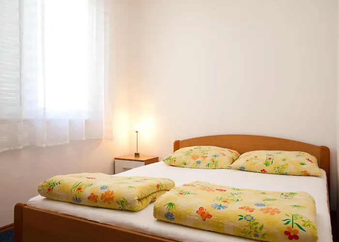 Apartments Glibo Near The Sea And Town Center!