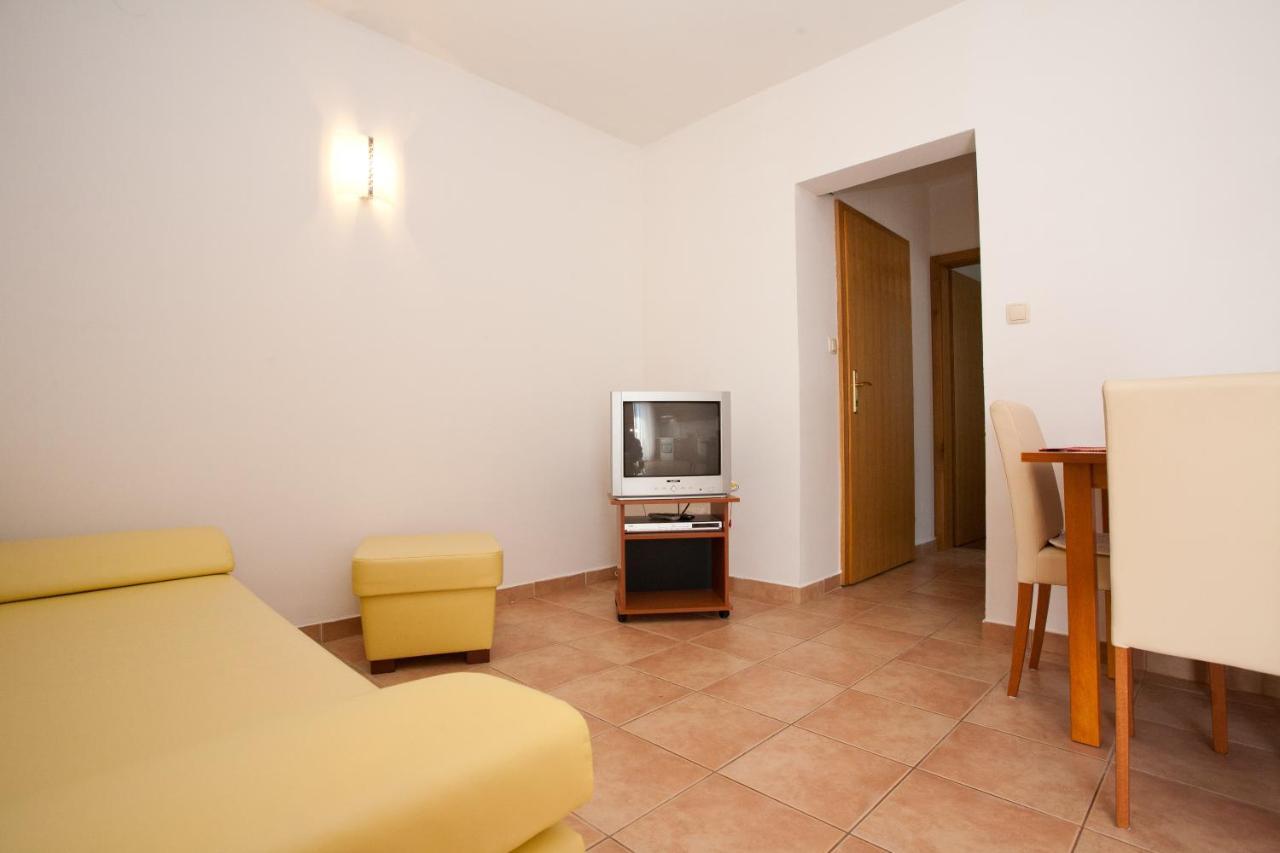 Appartement Glibo Near The Sea And Town Center! Krk Town
